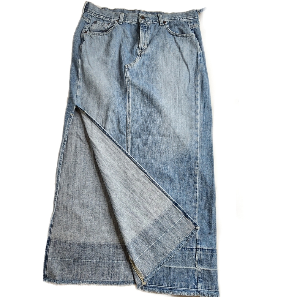 LEVI'S Vintage Maxi Distressed Denim Maxi  Skirt With Slit Red Tab Size 14 Y2K
